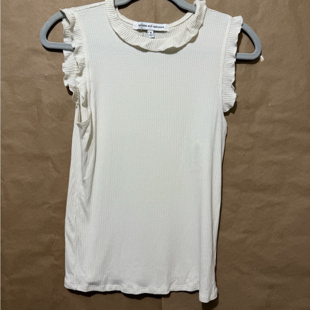 Cupcakes & Cashmere Cream Ruffled Sleeveless Blouse